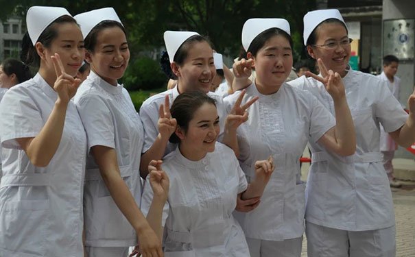 北京护士学校_高级护理专业