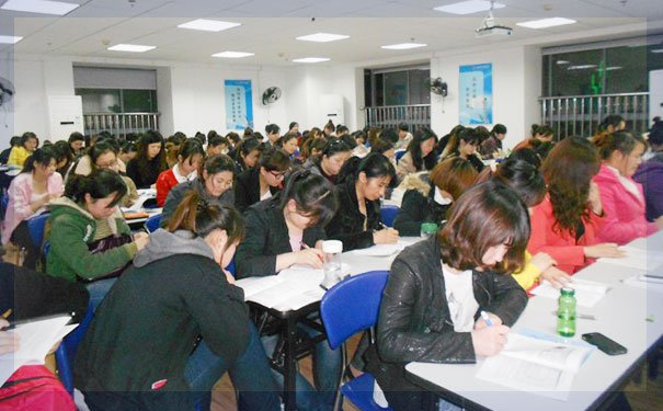南京秦淮区主管会计培训班哪个好-培训费多少钱-培训多少天