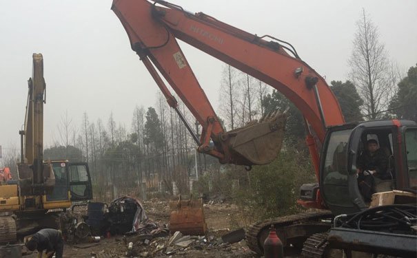 武汉建宏挖掘机培训学校