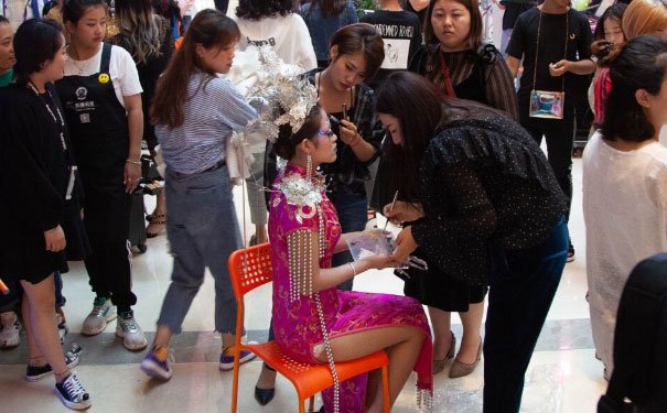 沈阳统丽化妆培训学校