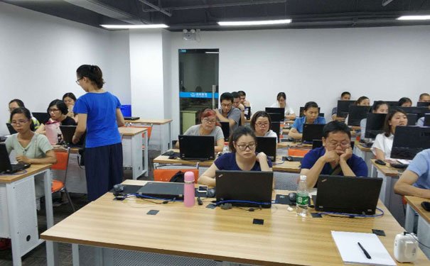 广州北区平面设计培训学校