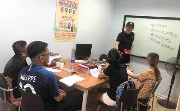 石家庄朗阁小语种培训