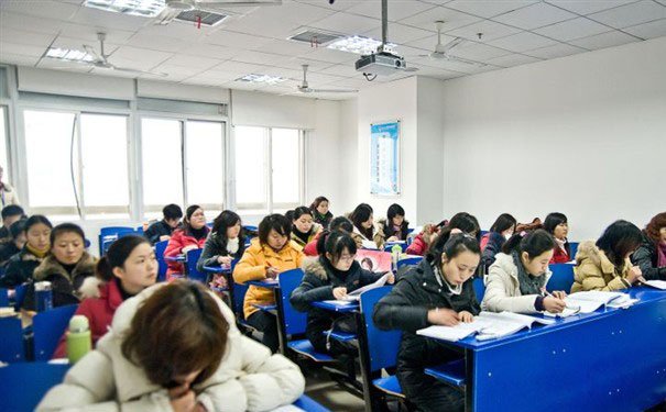 南昌会计初级职称考试报名时间