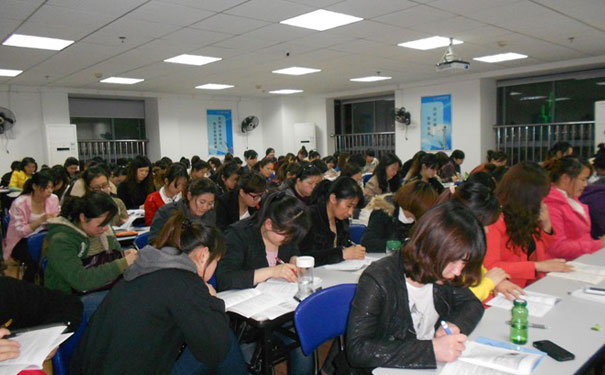 北京通州会计做账培训班哪个好_学费多少钱