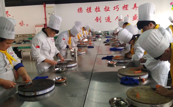 杭州哪里学厨师比较好?选择厨师学校要注意哪几点?