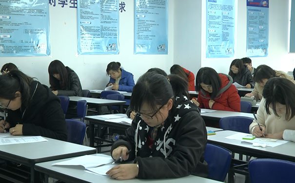 温州财务培训哪家好-报名电话-学校地址