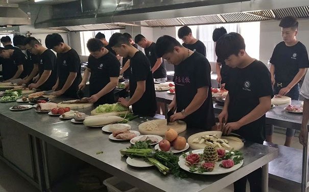济宁厨师培训学校 济宁厨师培训学校