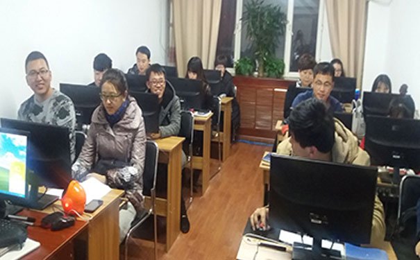 哈尔滨森大电脑学校有哪些课程？