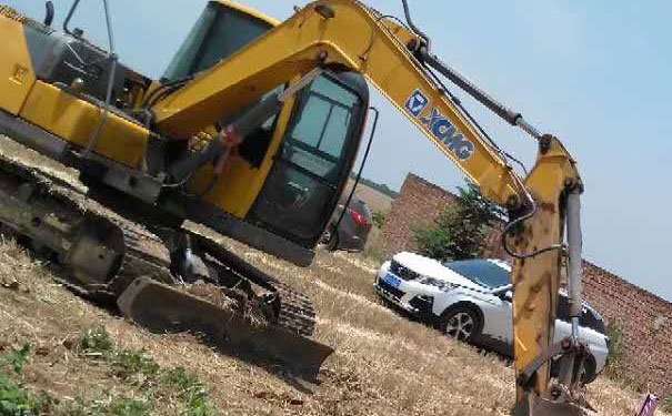 开封挖掘机培训学校 - 学费多少钱 - 地址