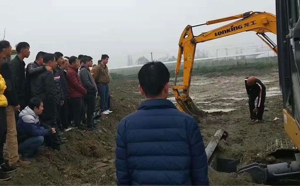 什邡挖掘机培训学校 - 学费多少钱 - 地址 什邡挖掘机培训学校 - 学费多少钱 - 地址