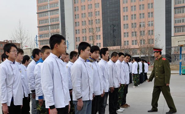 容城厨师学校哪个好 - 学费多少