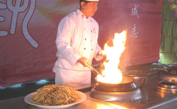 涞源厨师学校哪个好 - 学费多少