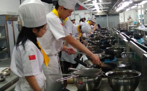 杭州厨师学校哪个好 - 学费多少