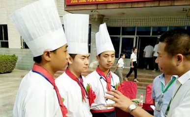 石家庄厨师学校哪个好 - 学费多少