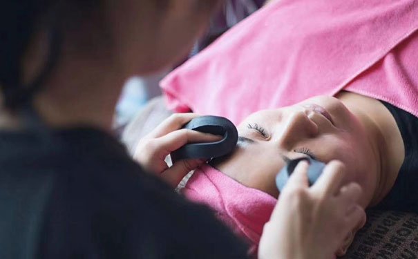 任丘学美容美发哪个学校好 - 多少钱 - 需要多久