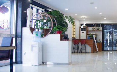 保定高阳化妆培训学校哪个好 - 学费多少