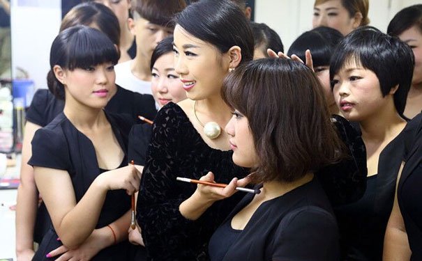 张家港化妆培训学校哪个好 - 学费多少