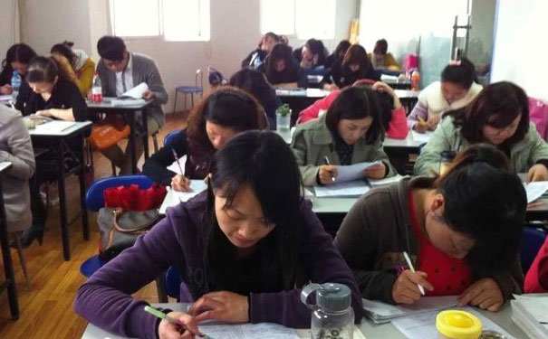 上海松江区初级会计考试时间 - 考试科目