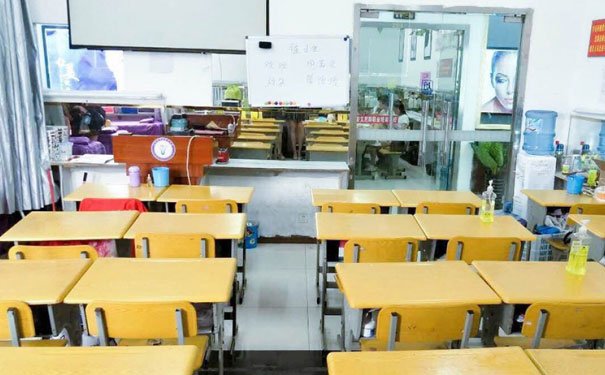 上海普陀区化妆培训学校哪个好 - 学费多少