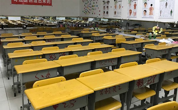 杭州拱墅区化妆培训学校哪个好 - 学费多少