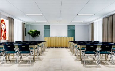南京六合区化妆培训学校哪个好 - 学费多少