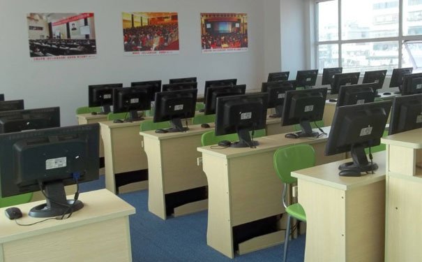 昆明学会计哪个学校好 - 学费多少钱