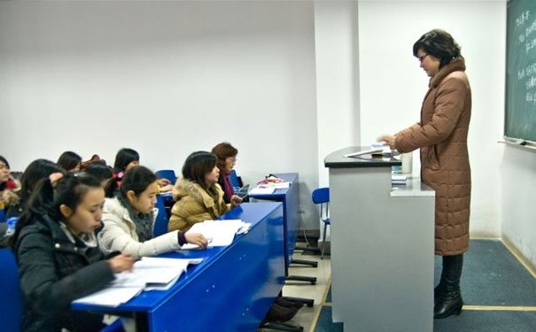 青岛学会计哪个学校好 - 学费多少钱