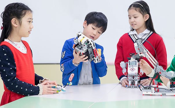 长沙芙蓉区少儿机器人编程培训机构排名