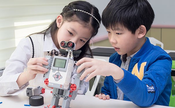 武汉汉阳区少儿机器人编程培训机构排名-价格