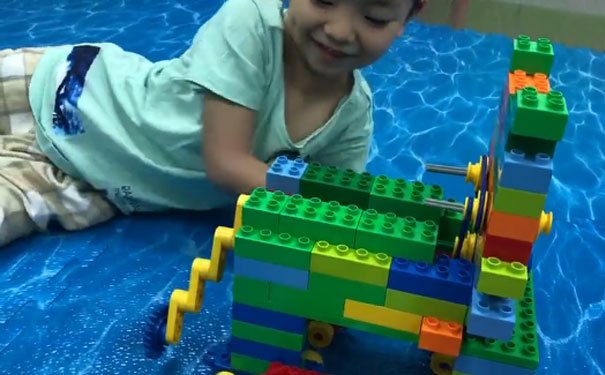 上海徐汇区孩子学编程哪家好_费用多少钱