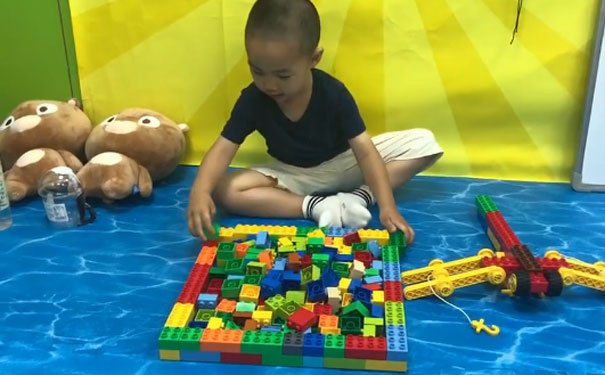 深圳福田区孩子学编程哪家好_费用多少钱
