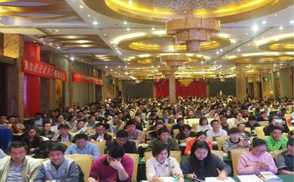 厦门二建报考条件_报名费多少钱