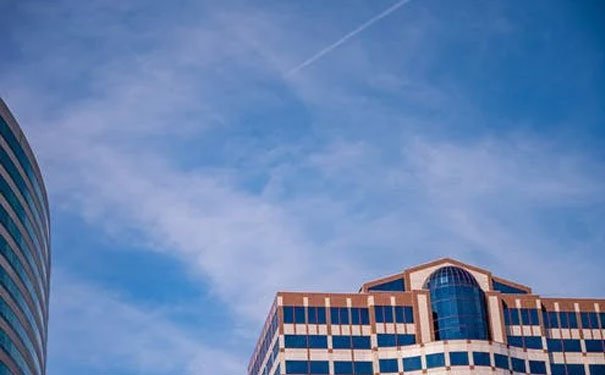 郑州二建报考条件_报名费多少钱