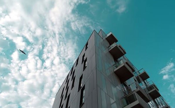 六盘水二建报考条件_报名费多少钱