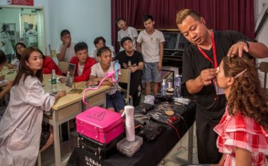 杭州萧山区化妆学校哪家好_排名_价格