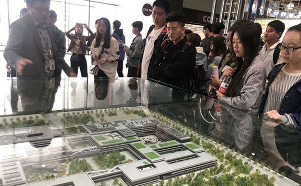 上海学java哪个学校好