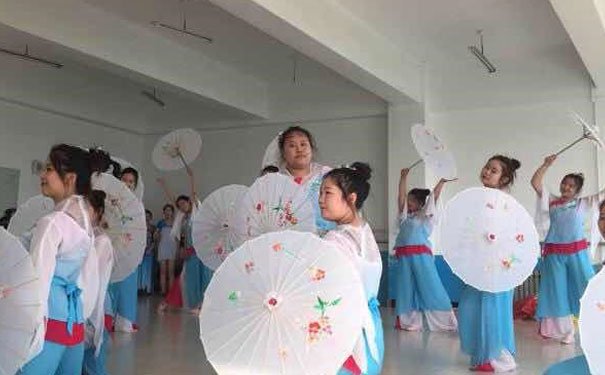 沈阳师联幼师学校报名条件