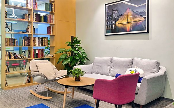 东莞成人英语培训班_学费价格多少钱「看这里」-美联学校