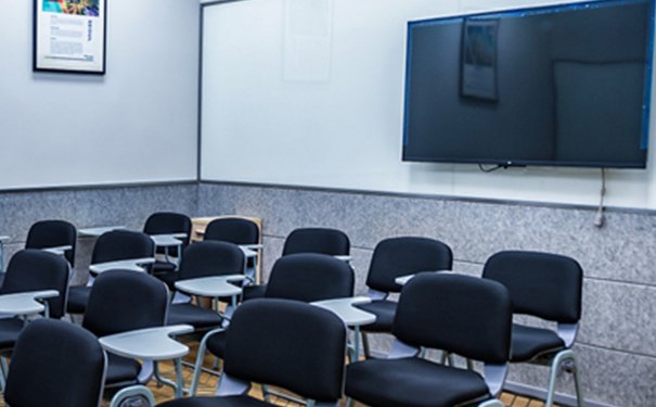 中山东区成人英语培训班_学费价格多少钱「看这里」-美联学校