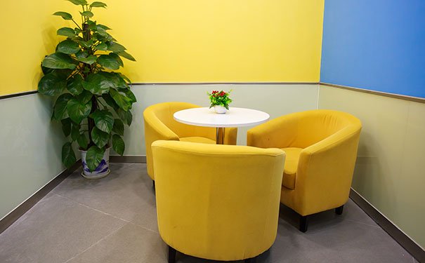 南昌成人英语培训班_学费价格多少钱「看这里」-美联学校