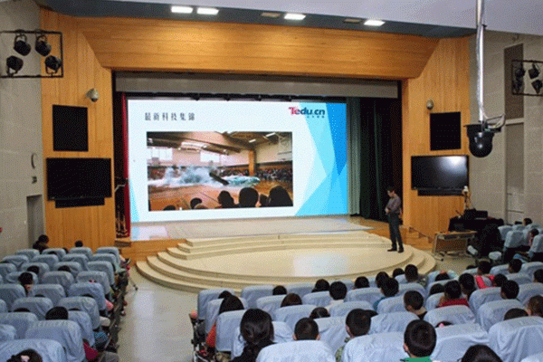 天津和平区儿童机器人编程培训班课程内容-费用