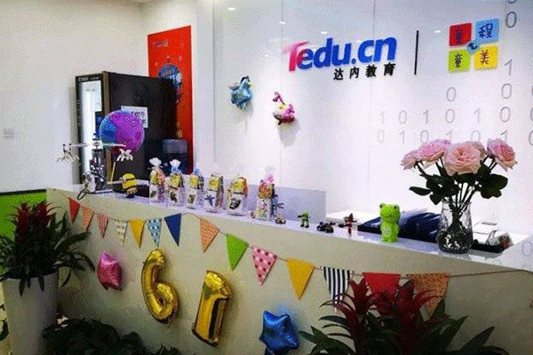 天津儿童机器人编程培训班课程内容-费用