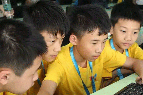 重庆南岸区儿童机器人编程培训班课程内容-费用