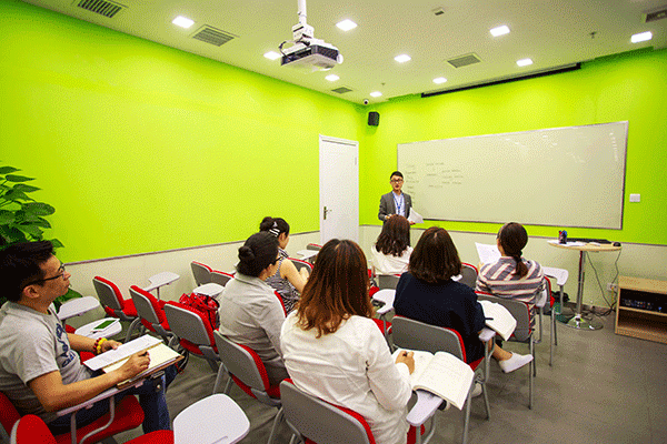 苏州工业园区高中英语辅导班哪个好-课程内容-费用多少钱