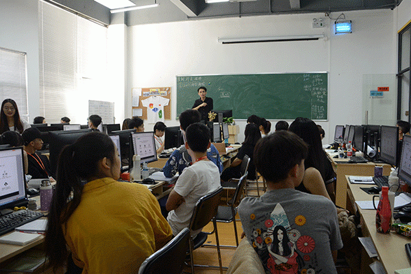 成都高新区平面设计培训学校哪个好-学费价格-学多久     