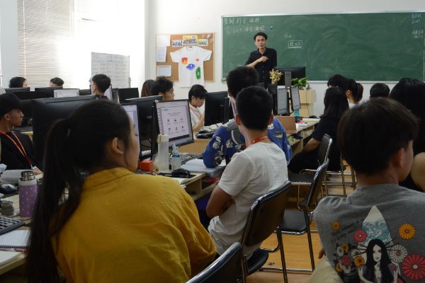 保定竞秀区平面设计培训学校哪个好-学费价格-学多久