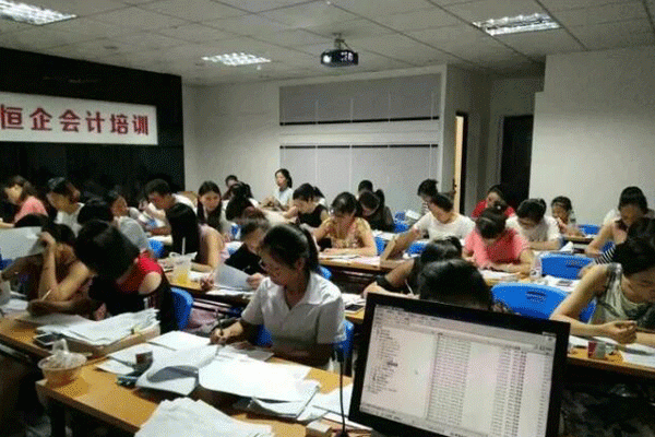 苏州新区学会计_考证实操培训课程_免费试学