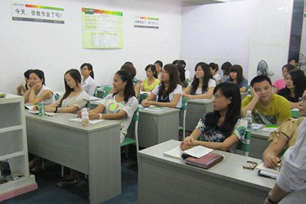 南昌红谷滩新区学会计_考证实操培训课程_免费试学