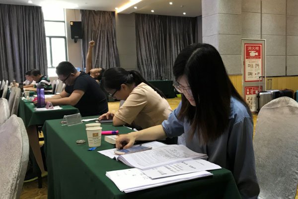 湖州一级建造师考试培训辅导班哪家好_提供免费试听视频吗