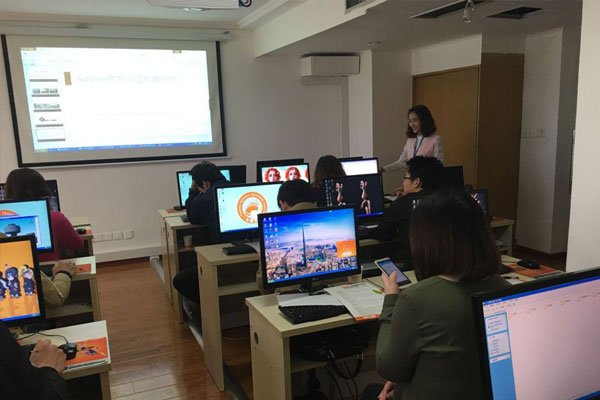 重庆学美工哪里好_多少钱_学多久_需要什么学历和条件 重庆学美工哪里好_多少钱_学多久_需要什么学历和条件